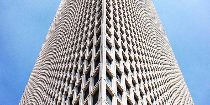 别墅大尺寸门窗定制攻略：彬立如何攻克承重与变形两大技术难题