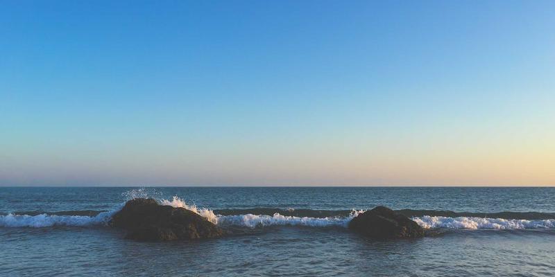 彬立门窗窄边框设计美学：揭秘系统门窗如何平衡极简外观与结构强度