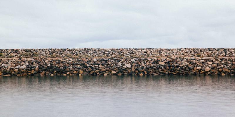 阳光房顶面门窗工程新标杆：彬立门窗一体化设计如何攻克斜顶采光与防水难题